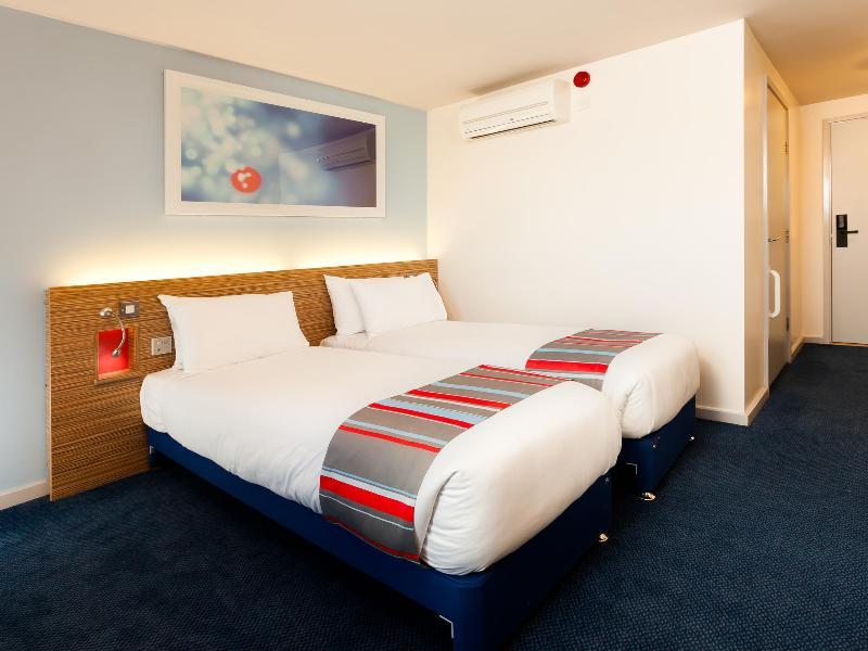 Travelodge רוז'לי מראה חיצוני תמונה