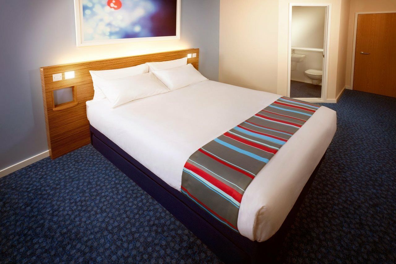 Travelodge רוז'לי מראה חיצוני תמונה